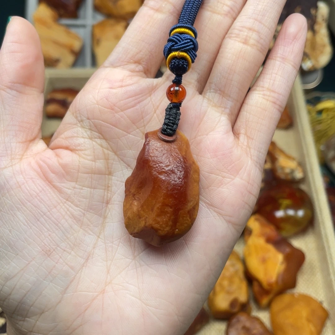 琥珀未镶嵌珠宝奇石