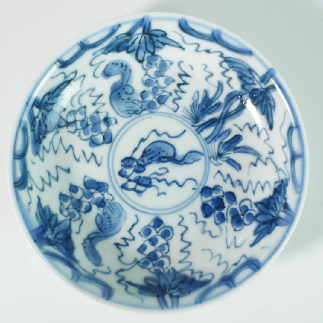 LABC250418049【十竹斋】清康熙松鼠葡萄青花盘