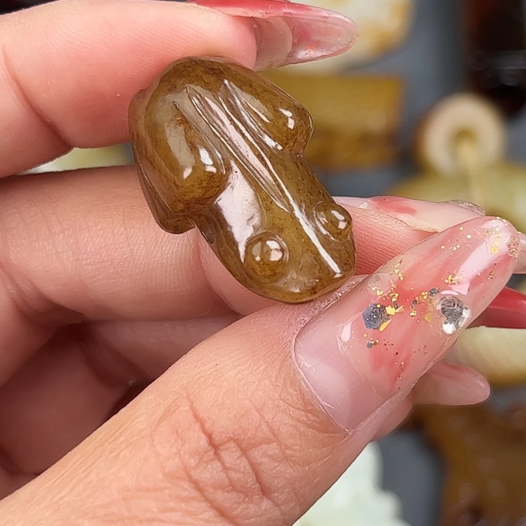 和田玉（糖玉）未镶嵌颈饰