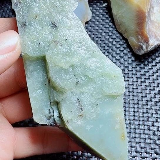 和田玉（糖玉）未镶嵌珠宝半成品