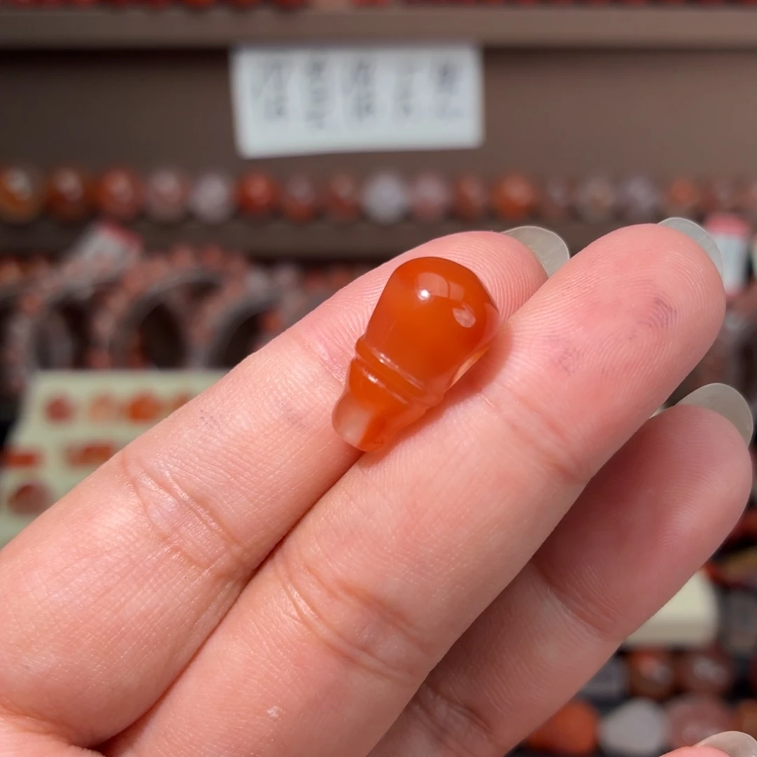 南红玛瑙未镶嵌川料对孔卡10咪三通