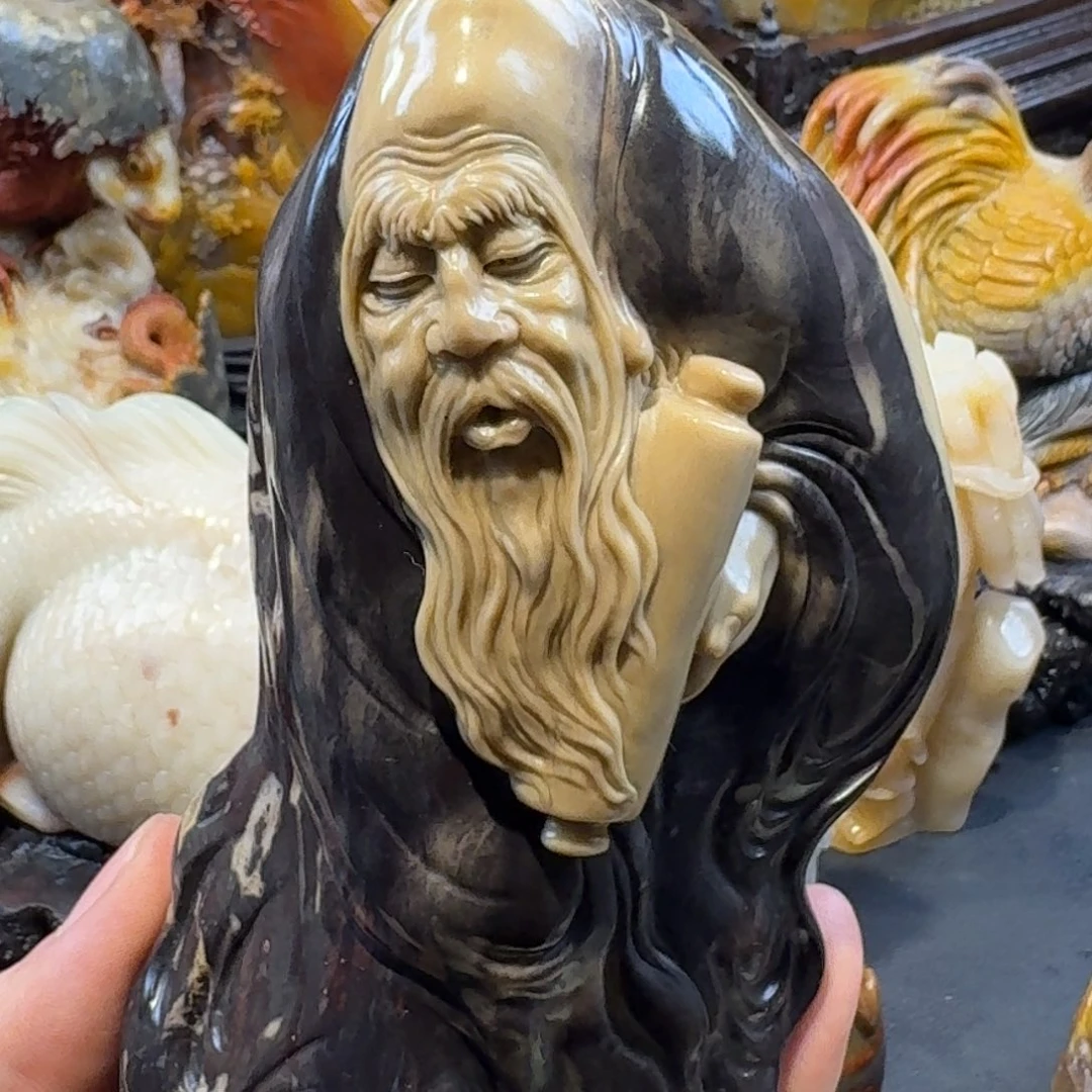 罗***揭寿山石手工艺作品 巧色巧雕