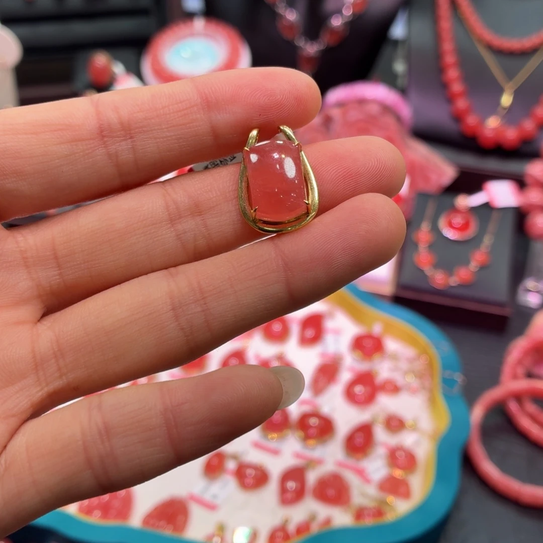 菱锰矿（红纹石）18K金镶嵌颈饰