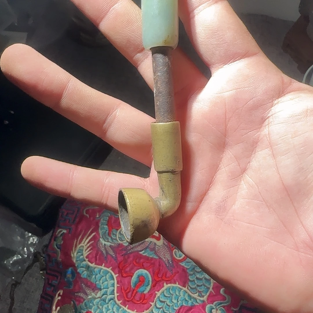 洪***磊玉工艺品吊坠烟袋锅