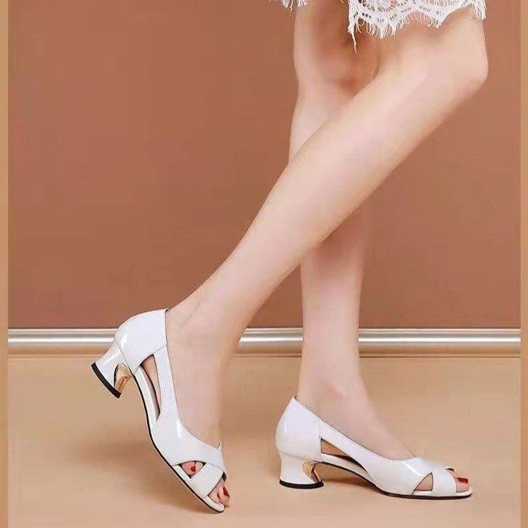 妞女夏季新款粗跟中跟镂空鱼嘴软皮时尚单鞋凉鞋女款2025新款爆款