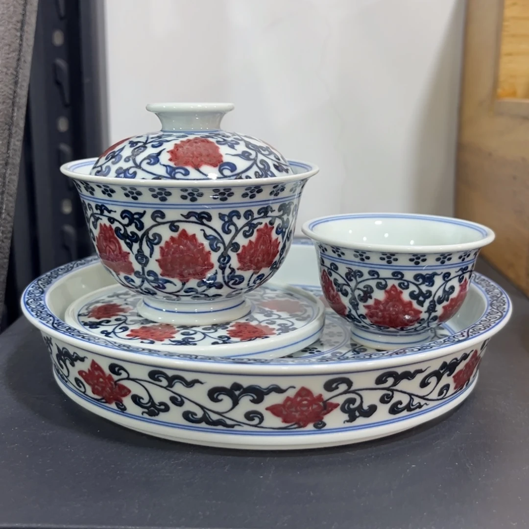 永乐青花釉里红缠枝莲