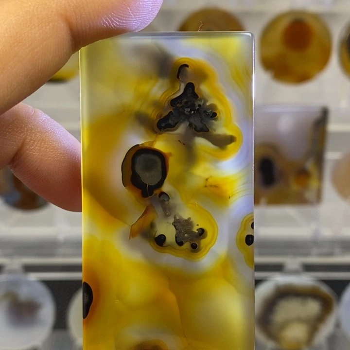 玛瑙/玉髓颈饰未镶嵌