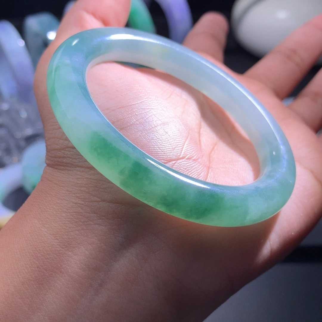 定制翡翠手镯未镶嵌手镯