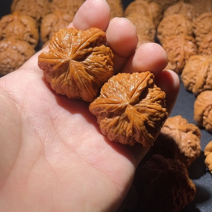 z***n文玩核桃吊坠我们都会