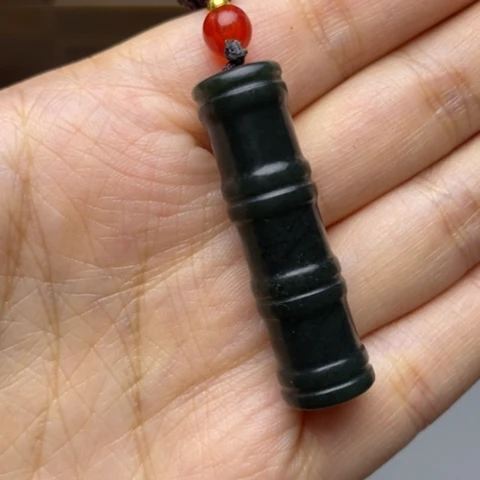 览***胜和田玉未镶嵌颈饰