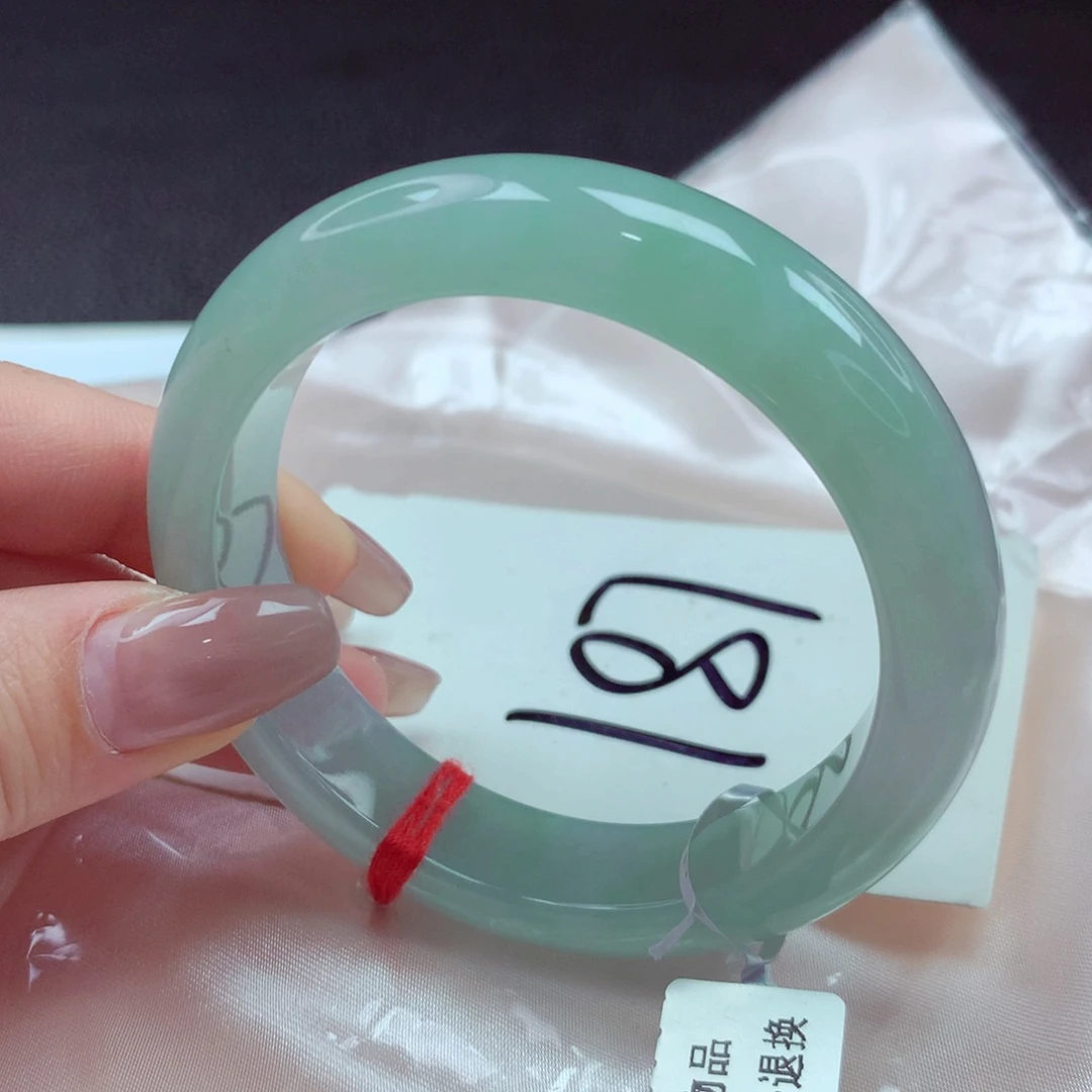 翡翠手镯未镶嵌手镯56