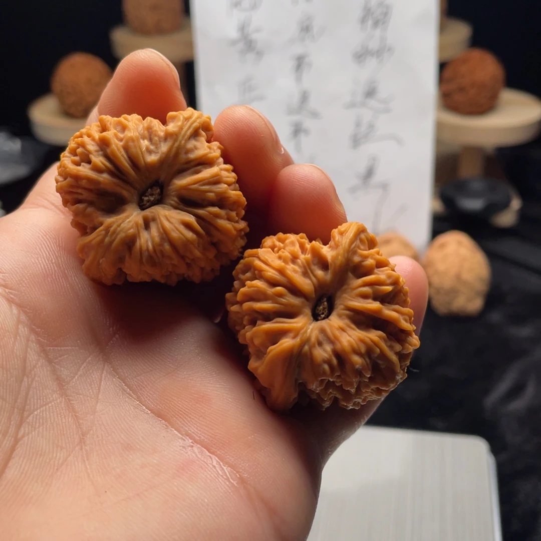 【闪购商品】文玩核桃把件J*B