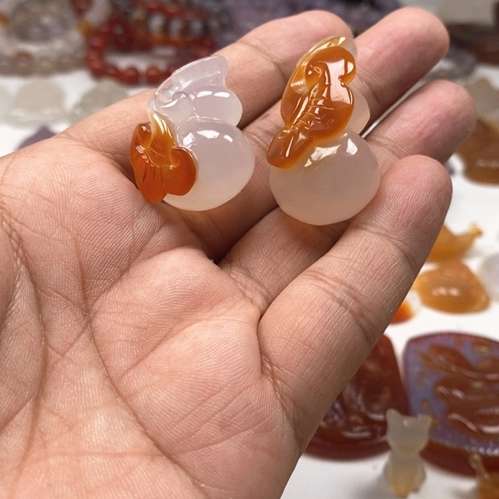 玛瑙/玉髓颈饰未镶嵌