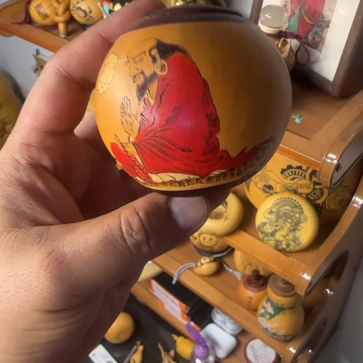 一个达摩葫芦茶叶颧。