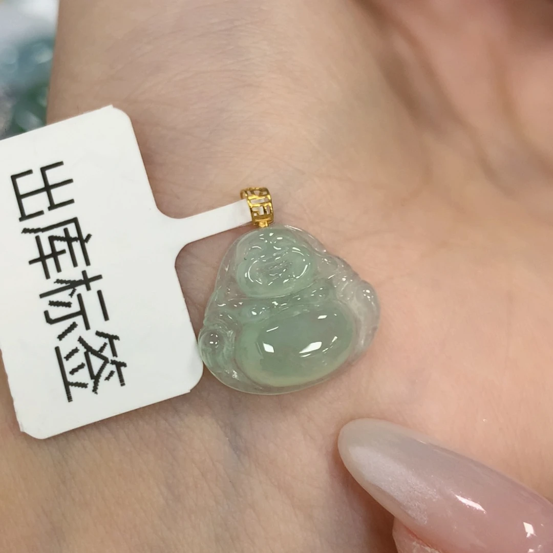 颈饰18K金镶嵌翡翠