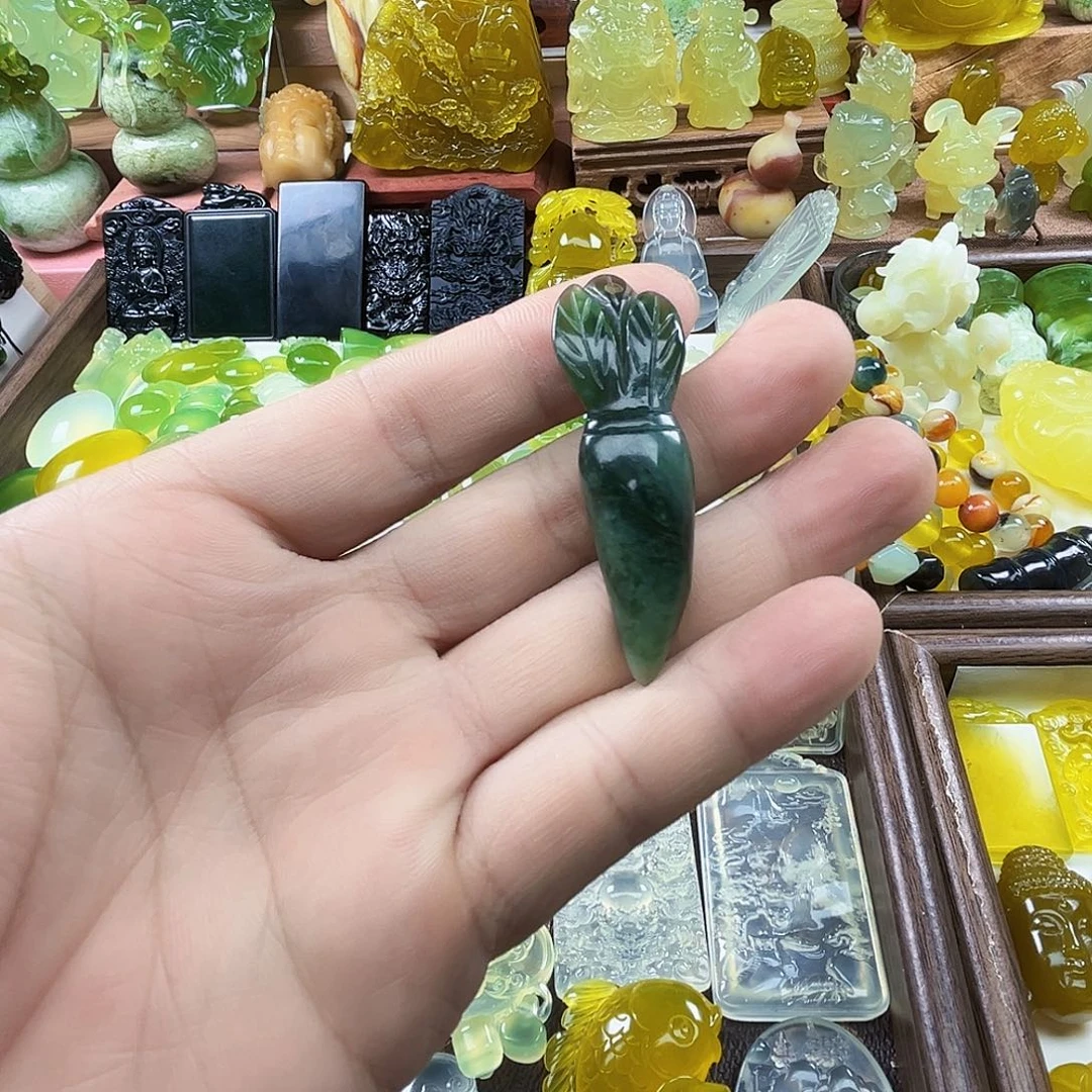 岫玉未镶嵌吊坠(不含链)