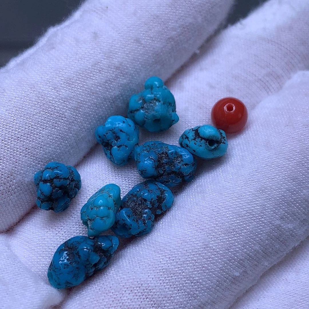 南红玛瑙未镶嵌珠宝奇石
