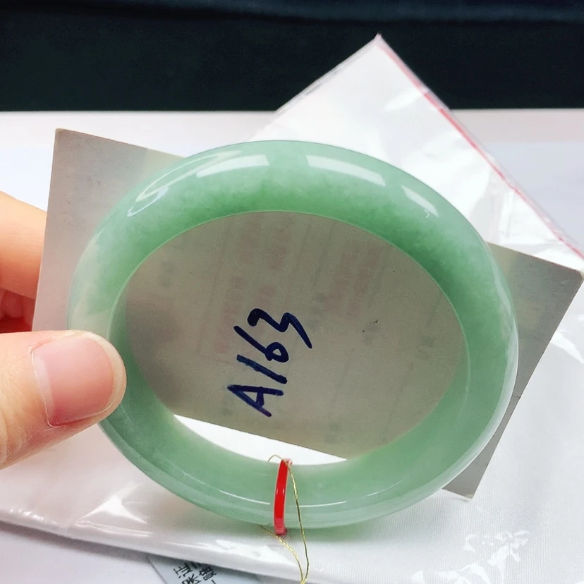 【闪购商品】翡翠手镯未镶嵌61圈口