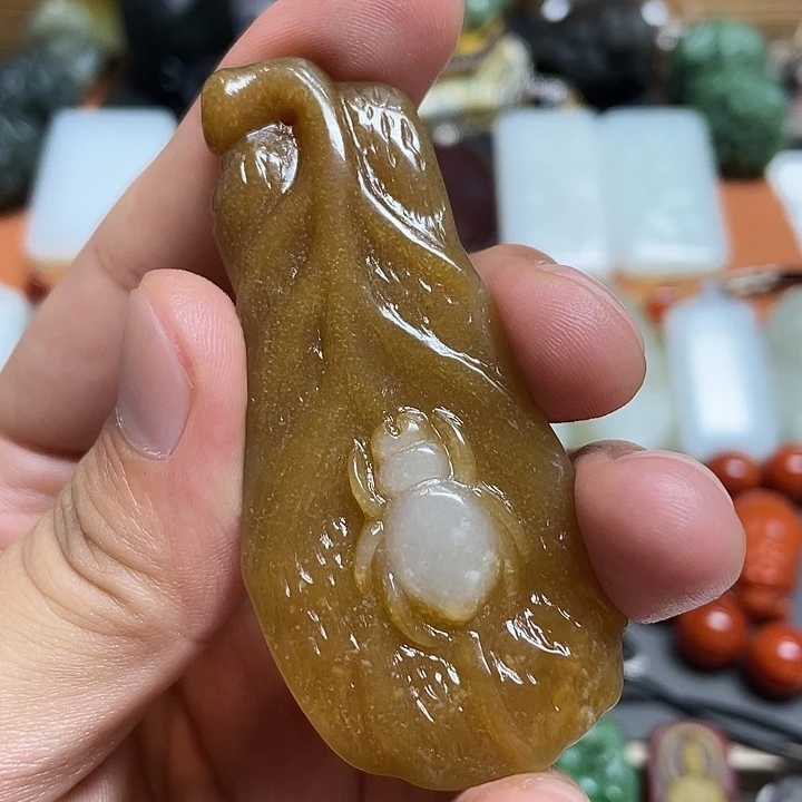 南红玛瑙未镶嵌颈饰