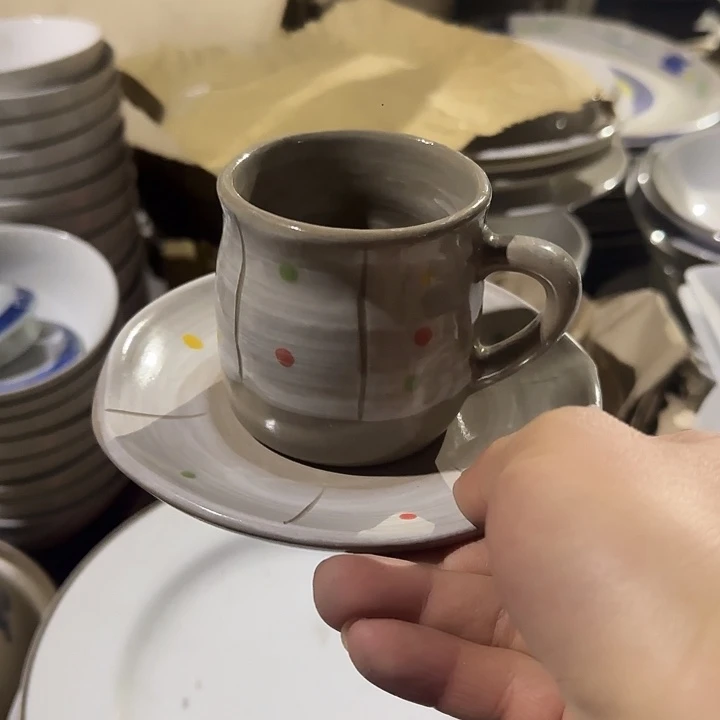 瓷片陶瓷盘子碗啥都有