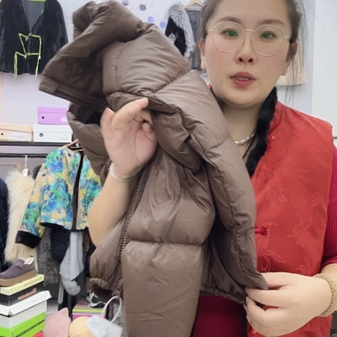 女士肯豆短款羽绒外套