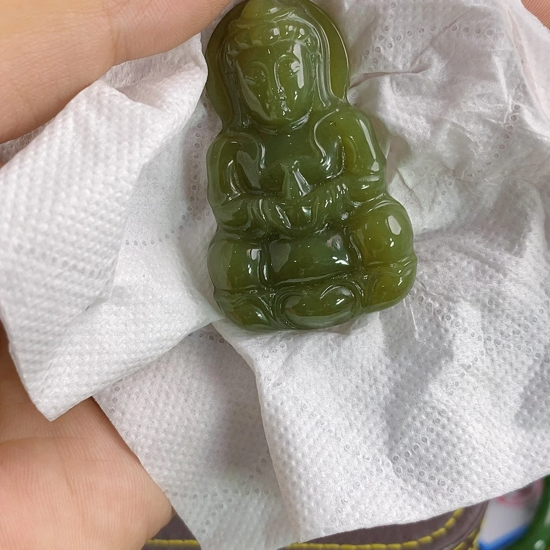 颈饰未镶嵌和田玉（黄玉）观音
