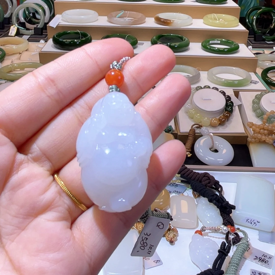 和田玉未镶嵌颈饰高品羊脂白玉逍遥佛