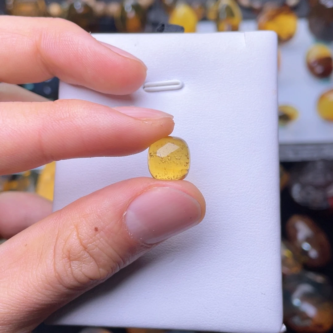 琥珀珠宝奇石未镶嵌Z***文