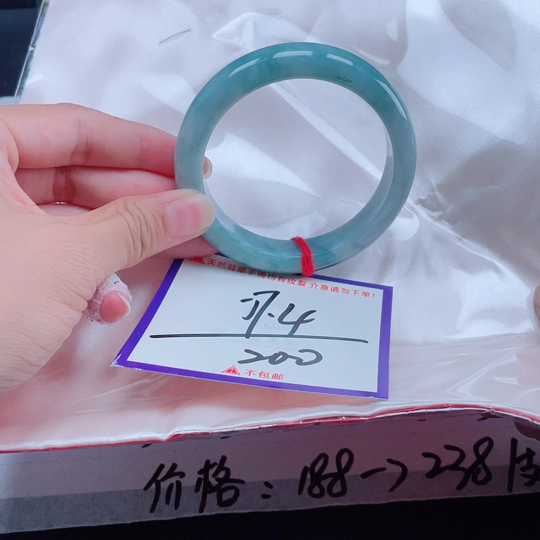未镶嵌定制翡翠翡翠
