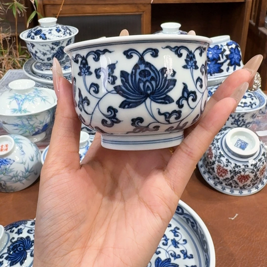 杯子。。。。。。。。。。。。。。