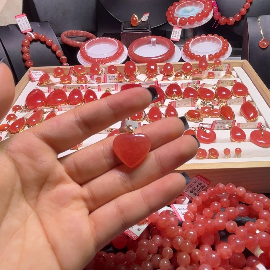菱锰矿（红纹石）18K金镶嵌颈饰爱心吊坠4.1g