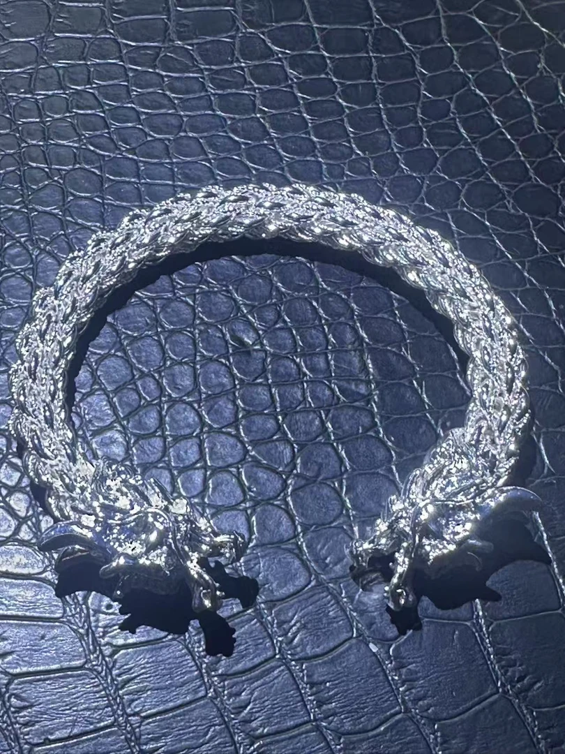 里外一致纯箔奢品手镯zh724151