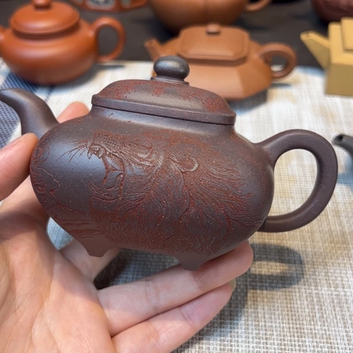 紫砂茶壶传炉，容量260毫升，紫泥