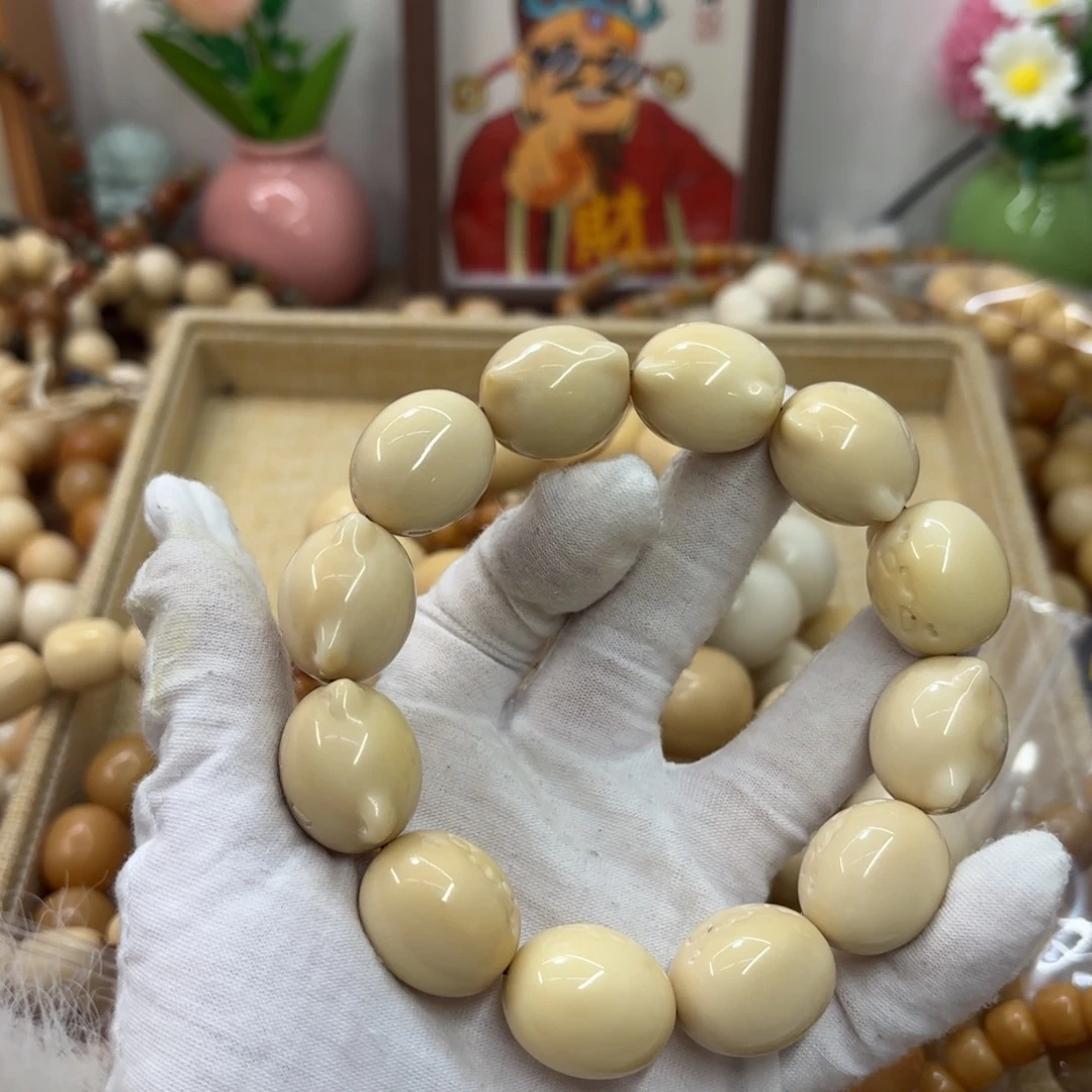 吊坠菩提根/象牙果牙果瑕疵机抛706