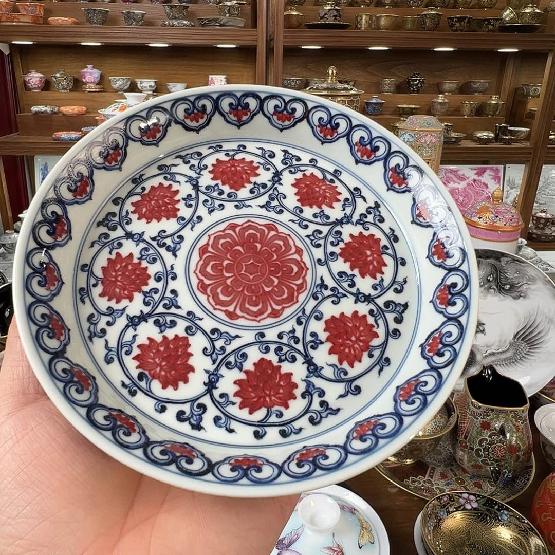 青花釉里红双线缠枝莲壶承