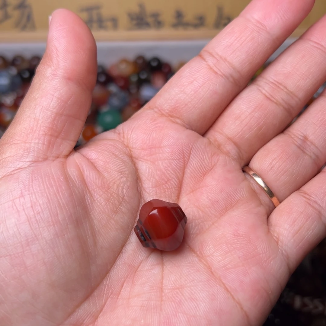 用***3玛瑙/玉髓未镶嵌配饰