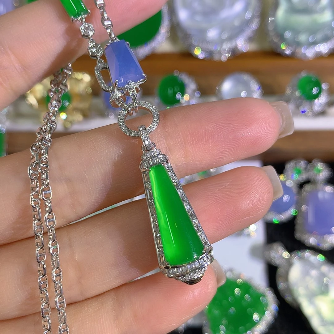 翡翠18K金镶嵌颈饰套链