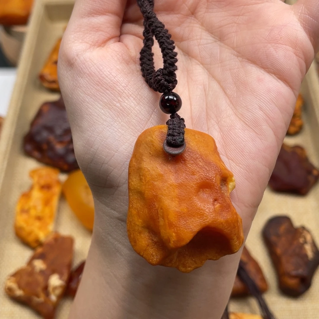 琥珀未镶嵌珠宝奇石