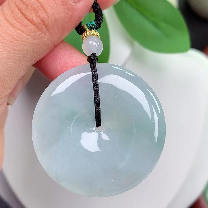 颈饰未镶嵌翡翠平安扣 38.7x5.1mm