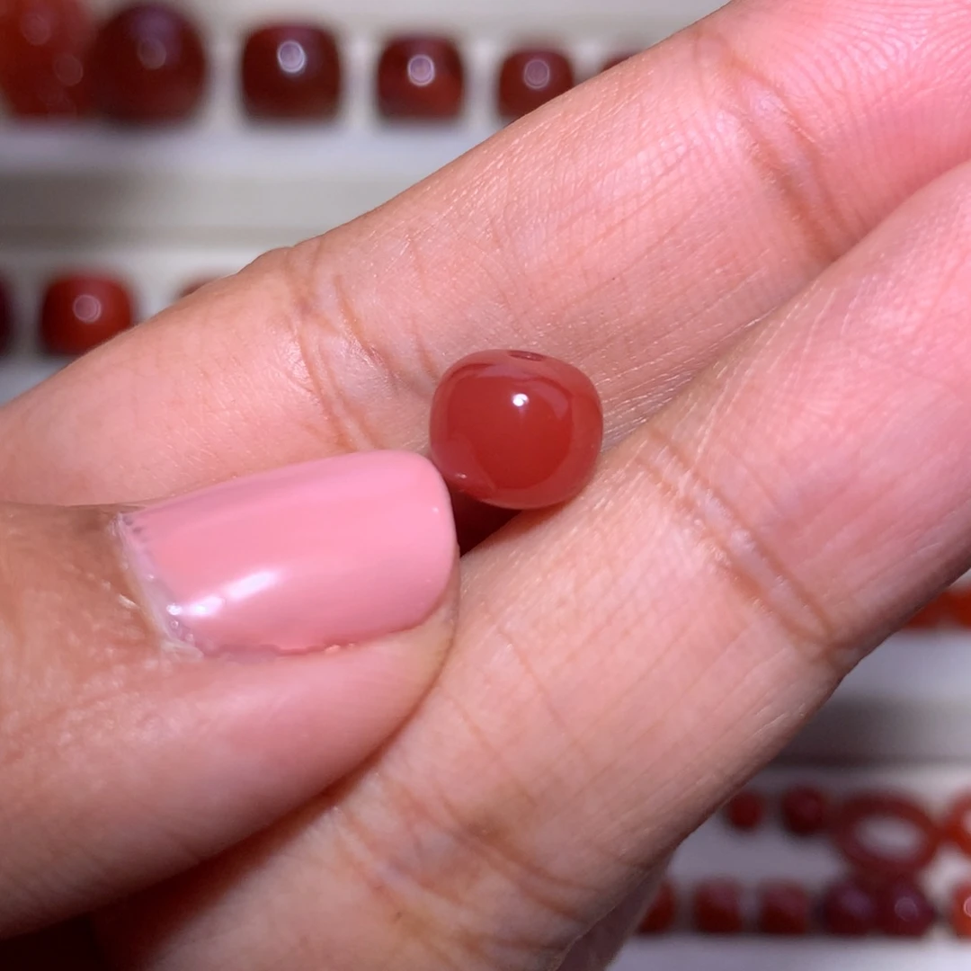 南红玛瑙未镶嵌老型8×7瓦西牛血 微沙带