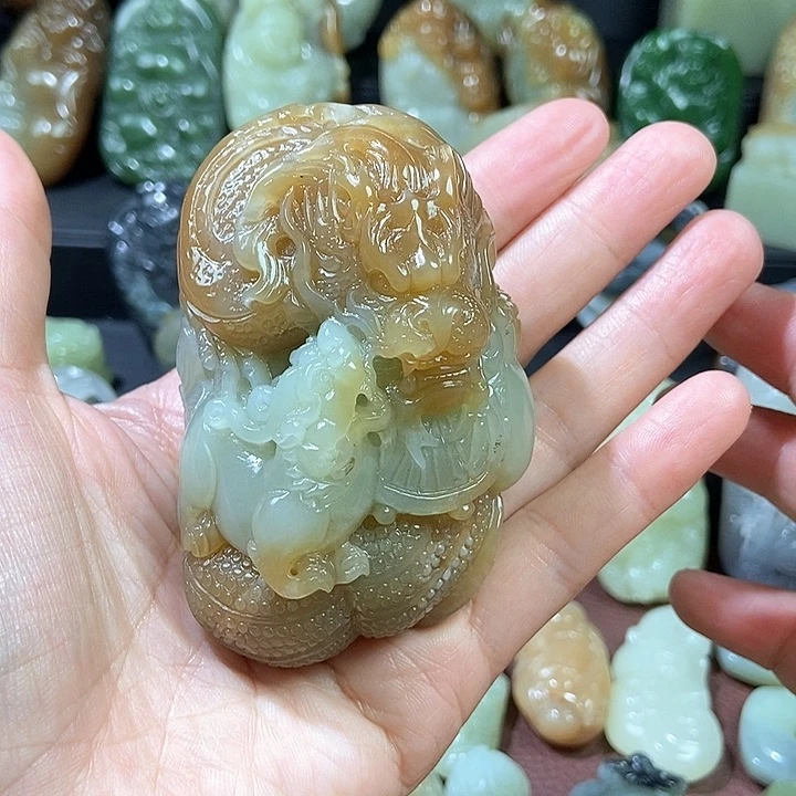 颈饰未镶嵌和田玉