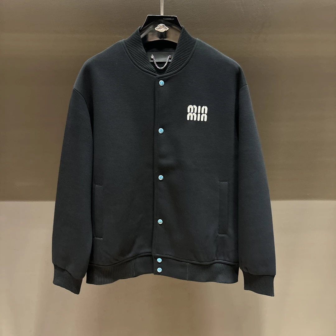 102号  “秋冬”男士新款棒球服外套纽扣 DX-W6032