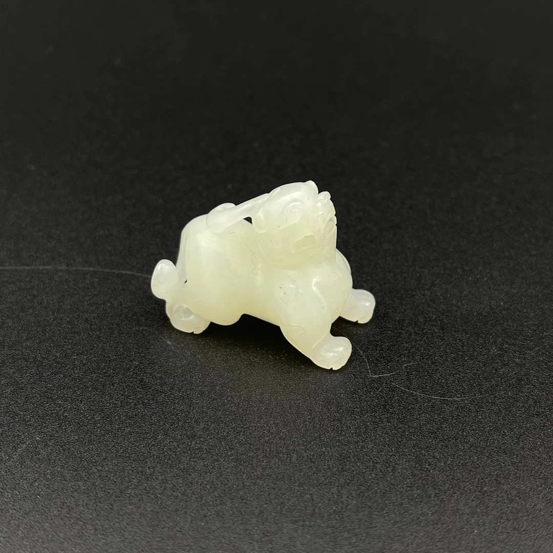 LOT.28和田望天吼雕件/589225