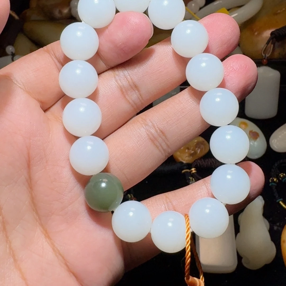 相***牛和田玉未镶嵌颈饰