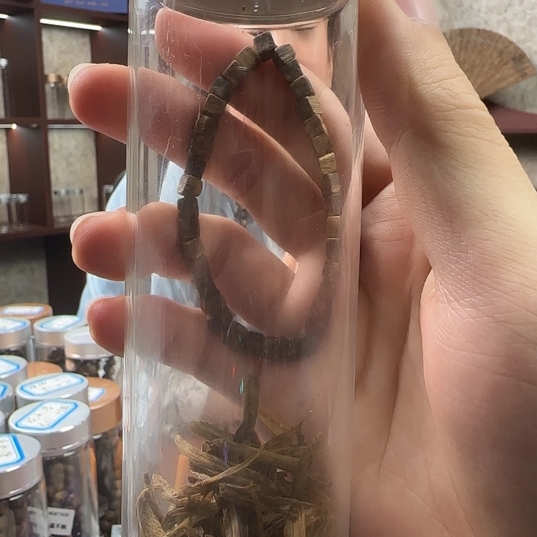 沉香沉香碎屑乌身沉香沉香多样性发一