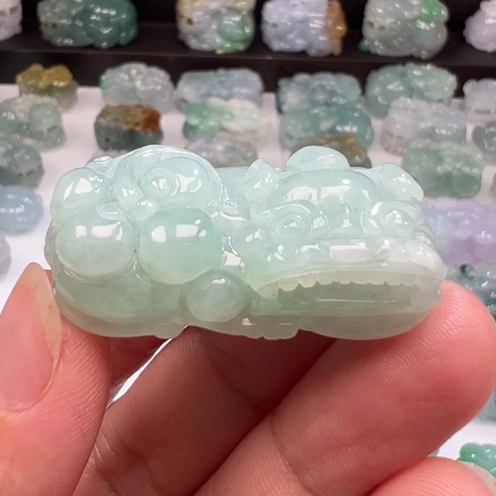 颈饰未镶嵌翡翠貔貅