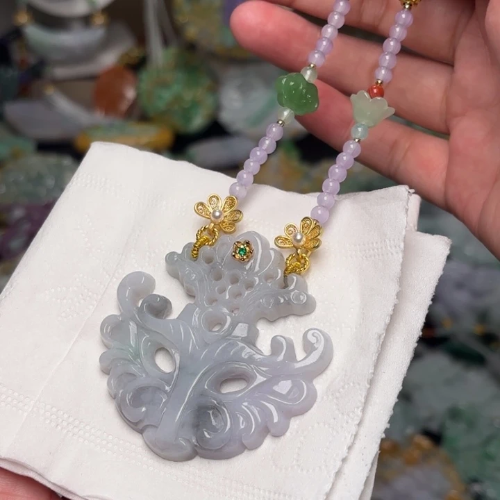 翡翠颈饰未镶嵌吊坠