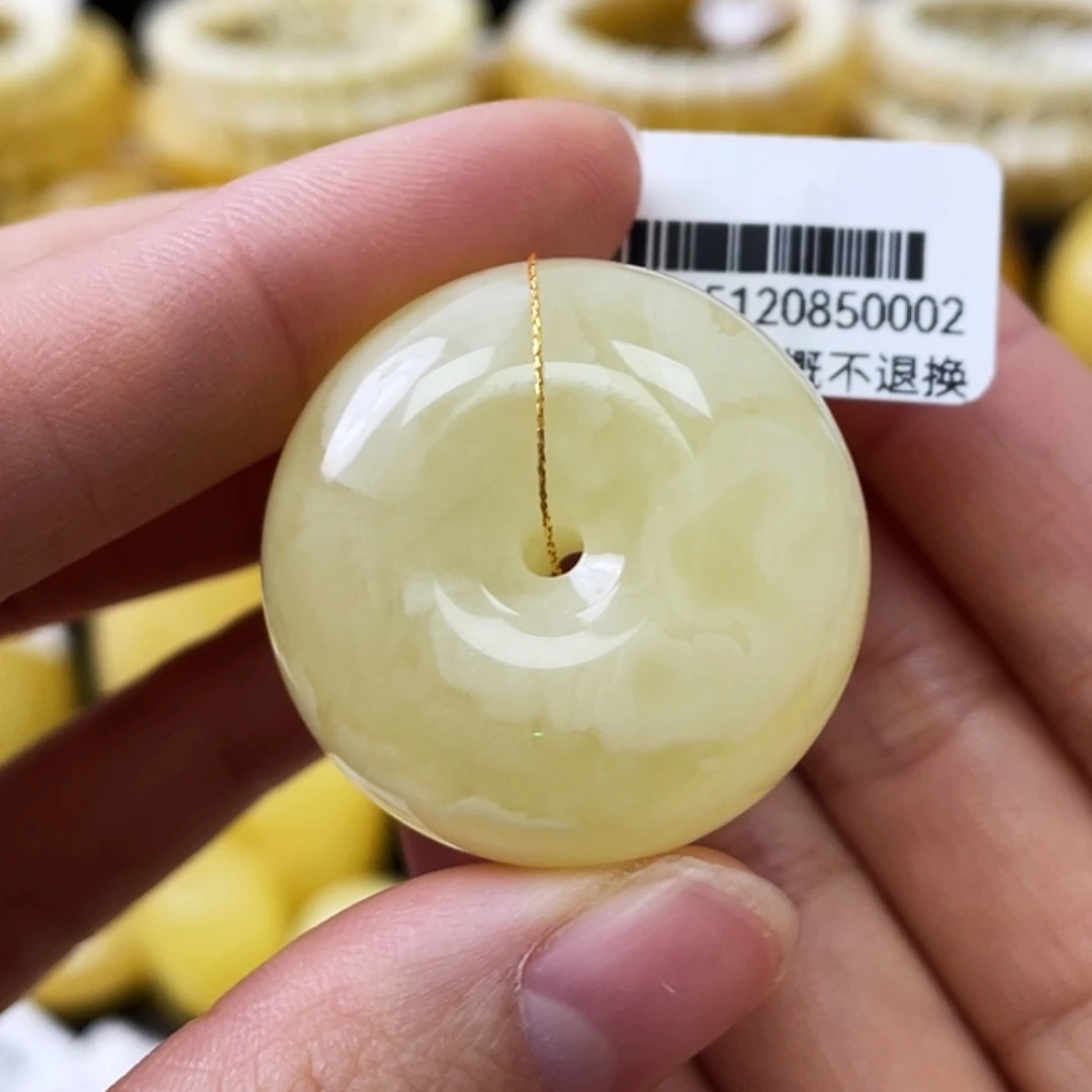 琥珀未镶嵌珠宝奇石31.3*16mm浓白蜡妖花扣子 福利款