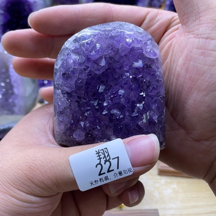 未镶嵌水晶大型摆件（非配饰）