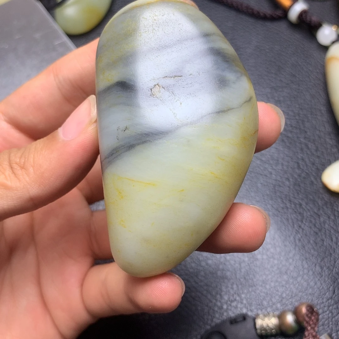 凯***归和田玉未镶嵌挂件